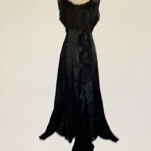 Chic Black Lace Maxi Dress
